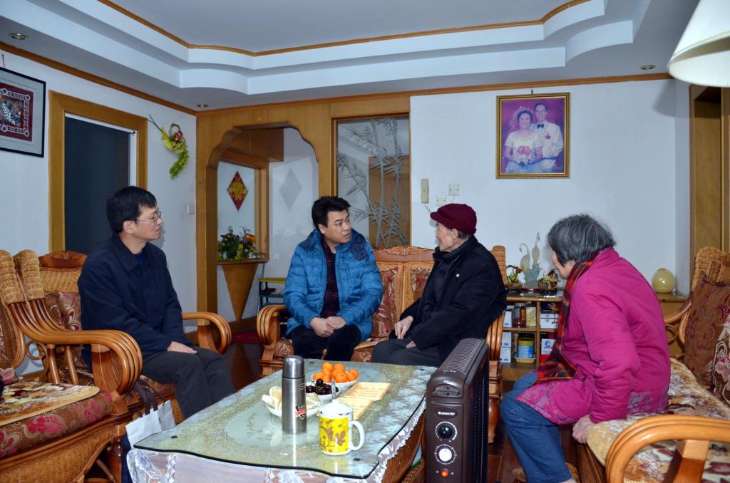 马国防书记走访