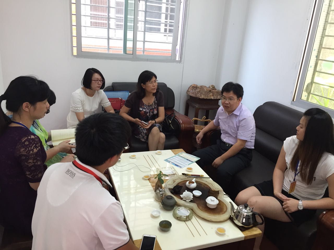 与泉州南洋职业学校洽谈联合办学项目