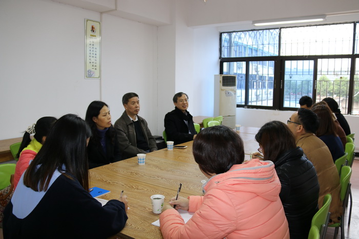 与福州市新东方电脑职业技能培训学校工作人员座谈